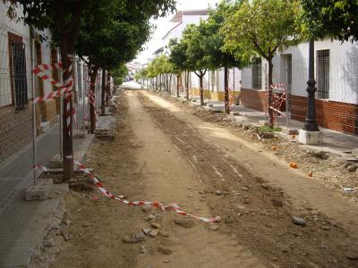 Comienza la conversión de la calle Sevilla en Centro Comercial Abierto